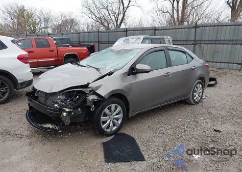 2016 Toyota Corolla Le z USA, uszkodzony, nr VIN 2T1BURHE9GC659275
